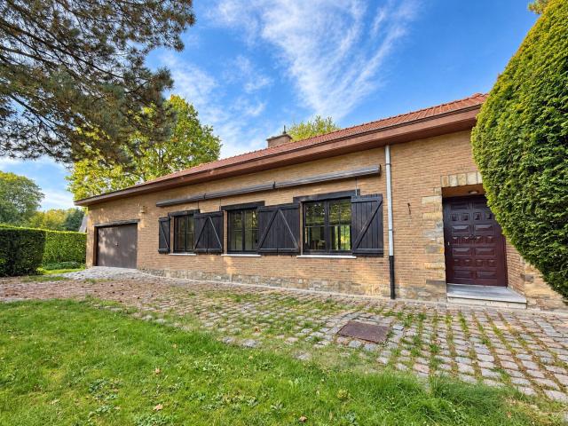 Clos calme villa de plain pied de +/ 155m² sur 12 ares