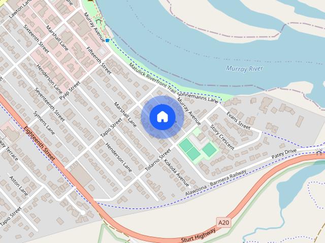 Close to Town Centre & River