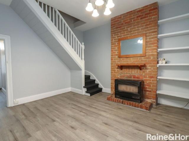 CLOSE TO TOWN Terrace. Available 3.7.2026