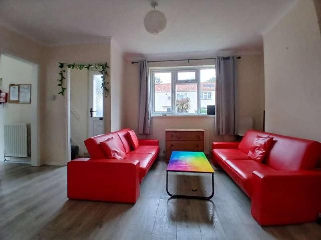 Close To Uea, NR5