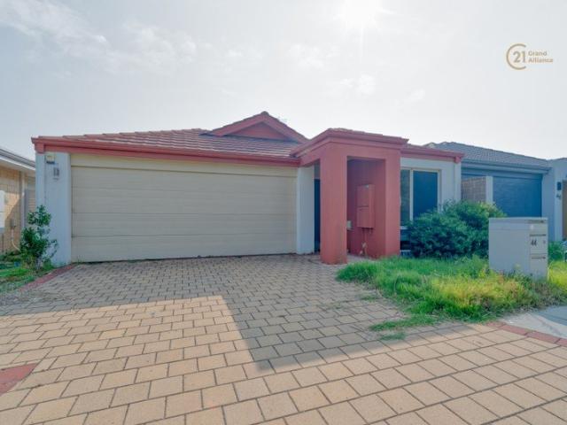 CLOSE TO ALL AMENITIES AND PARKLANDS
