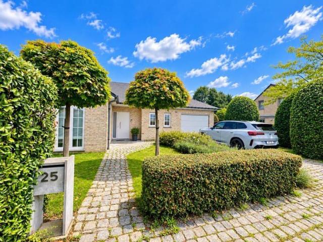 Close to David Lloyd and Sterrebeek Golf – Beautiful villa