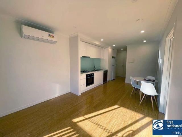 Close to Deakin Uni 2 Bedrooms, 2 Toilets, 1 Car space