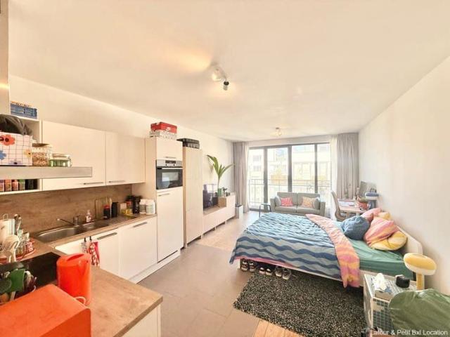Close to Hankar and all amenities !