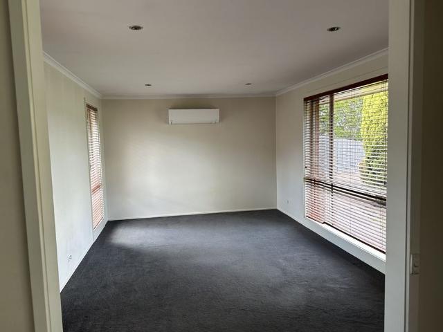 Close to Hospital 3 Bedroom Home