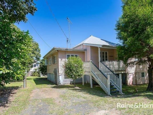 CLOSE TO IPSWICH CBD