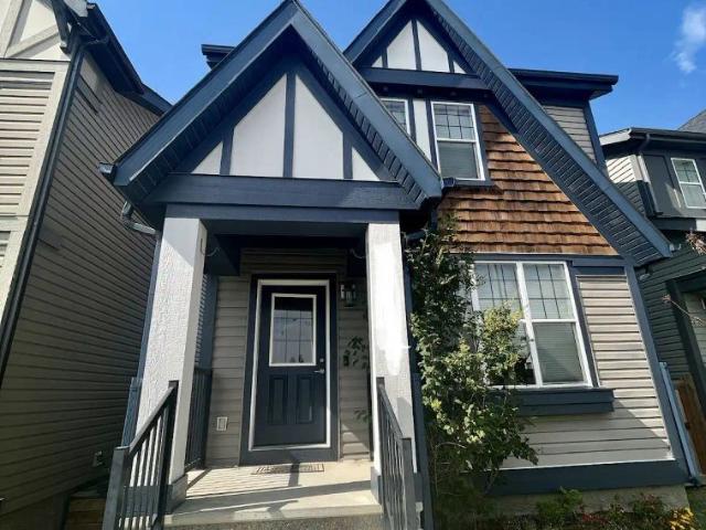 Close to new school, park and transit — 3 Bedrooms House