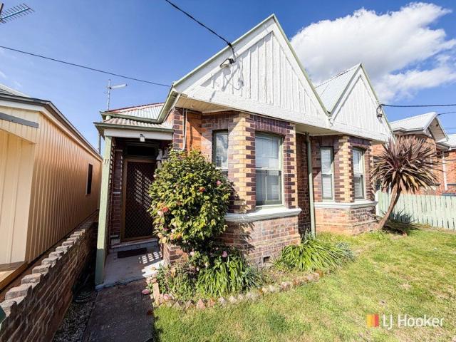 CLOSE TO RAILWAY & CBD