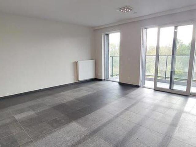 Close to Roodebeek Metro and Woluwe Shopping Center