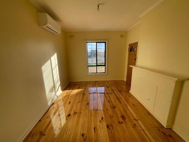Close to Schools Available 20/07/2026