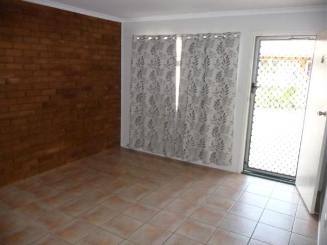 Close to schools shops and beach