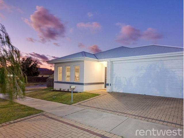 Close to Shops & Amenities