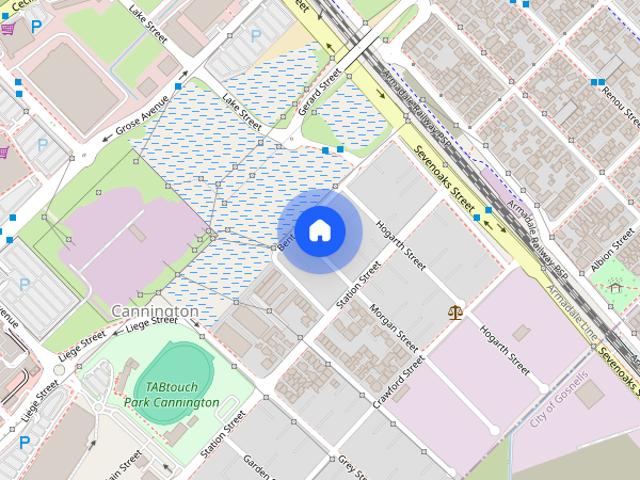 CLOSE TO SHOPS AND TRANSPORT