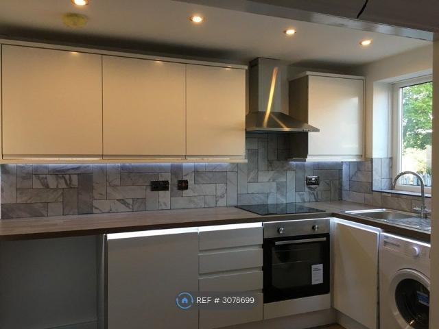 Close To St James Hospital, Leeds LS9, 1 bed flat to rent, £845 pcm | PrimeLocation