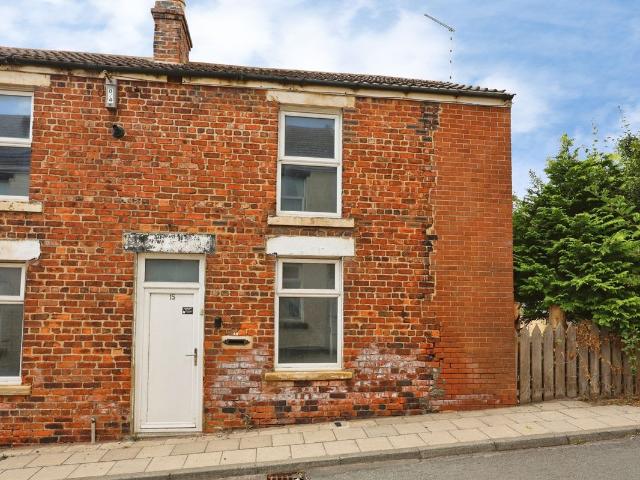Close House, Bishop Auckland DL14, 2 bed end terrace house to rent, £550 pcm | PrimeLocation