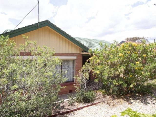 Close Proximity To The Hospital! One Weeks Free Rent!