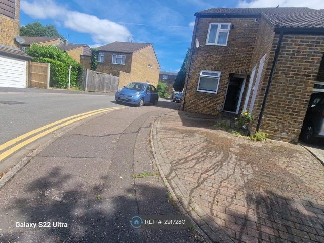 Closemead Close, Northwood HA6, 1 bed maisonette to rent, £1,395 pcm | PrimeLocation