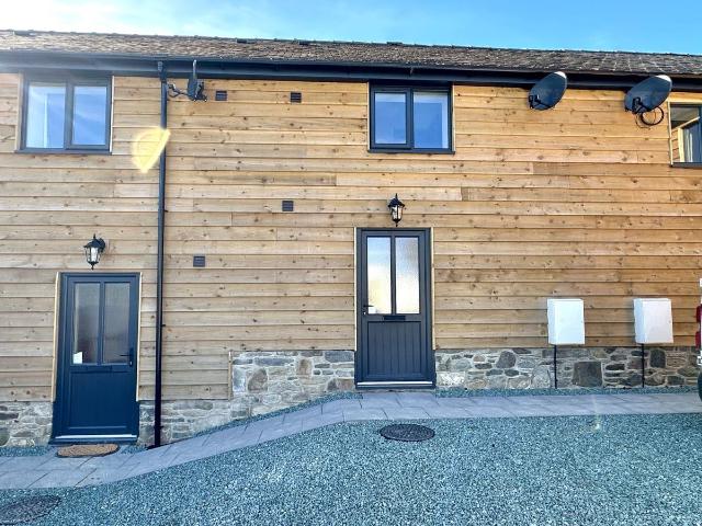 Clatter, Caersws, Powys SY17, 2 bed terraced house to rent, £795 pcm | PrimeLocation