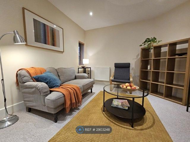 Claverton Court, Chester CH4, 2 bed flat to rent, £1,400 pcm | PrimeLocation