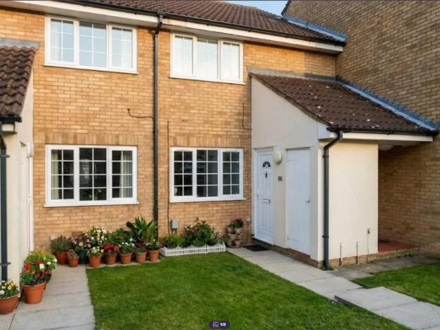 Claverley Green, Luton LU2 1 bed flat to rent £1,150 pcm £265 pw