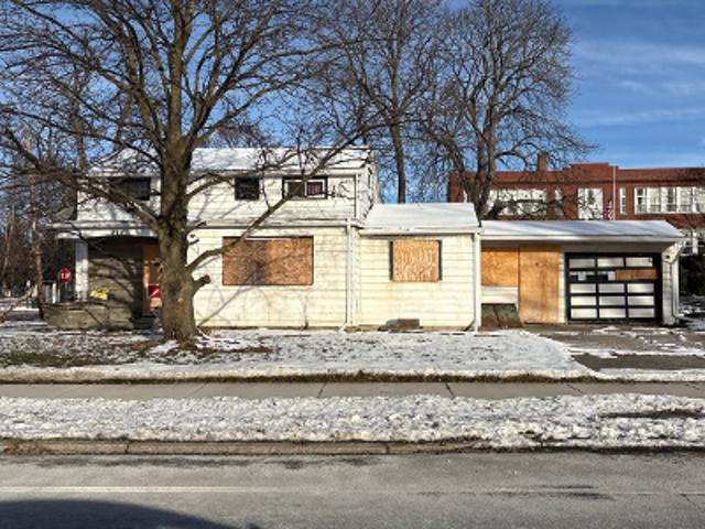 Clawson Blvd