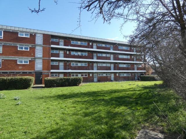 Clay Hill Road, Basildon 1 bed apartment to rent £950 pcm £219 pw