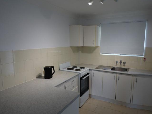 CLAYFIELD LARGE UNFURNISHED 2 BEDROOM UNIT Unit 3