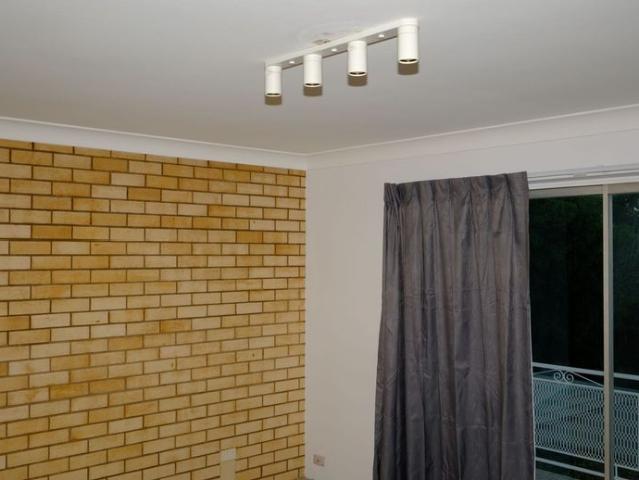 CLAYFIELD LARGE UNFURNISHED 2 BEDROOM UNIT Unit 3