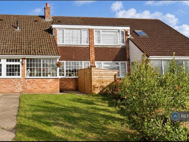 Clayfield Road, Bristol, BS4 4 bed semi detached house to rent £1,900 pcm £438 pw