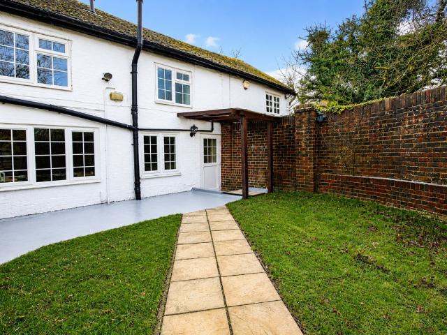 Clayhill Road, Leigh, Reigate, Surrey RH2, 2 bed cottage to rent, £1,600 pcm | PrimeLocation