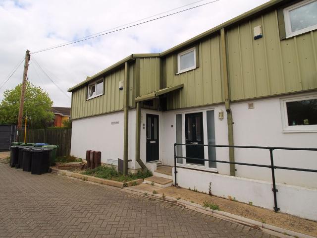 Claylands Road, Bishops Waltham SO32, Studio to rent, £700 pcm | PrimeLocation