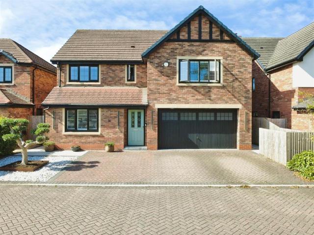 Claymore Road, Sandbach 5 bed detached house to rent £2,700 pcm £623 pw