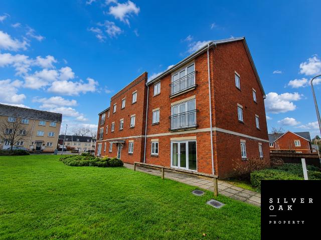 Clayton Drive, Pontarddulais, Swansea SA4, 2 bed flat to rent, £725 pcm | PrimeLocation