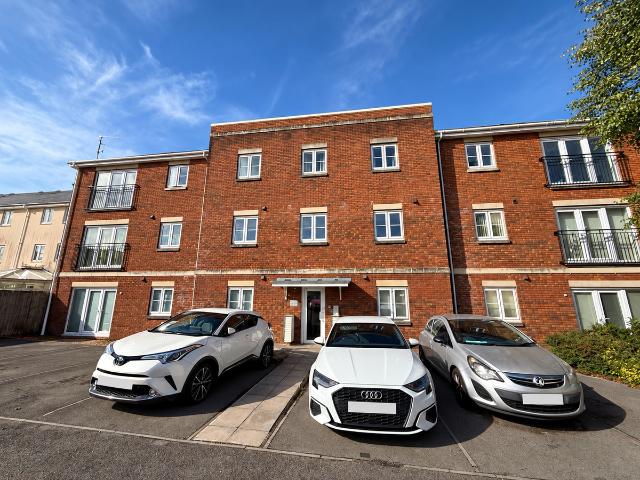 Clayton Drive, Swansea SA4, 2 bed property to rent, £850 pcm | PrimeLocation