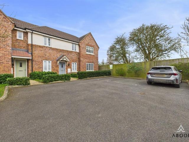 Clayton Gardens, Derby DE65 2 bed maisonette to rent £895 pcm £207 pw