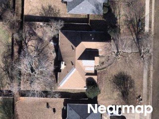 Claytor Ln