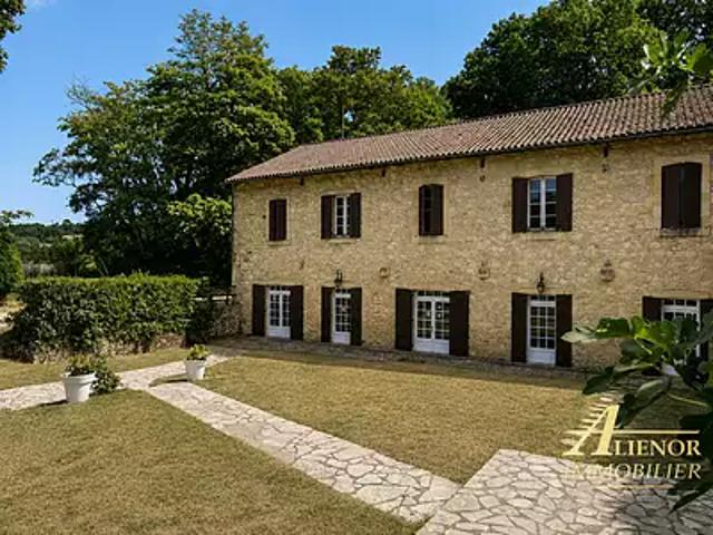 Cladech 24170 Achat / Vente maison 30 pièces t30 au dernier étage jardin