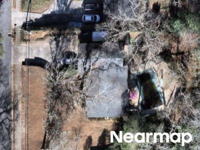 Clairmont Dr