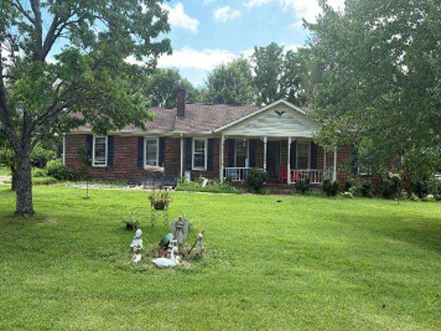 Clairmont Dr