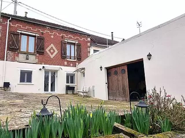 Clairoix 60280 Achat / Vente maison 8 pièces t8 au dernier étage cave