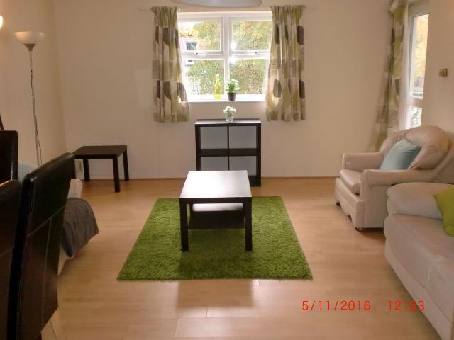 Claire Court, Leeds LS6, 2 bed flat to rent, £1,050 pcm | PrimeLocation