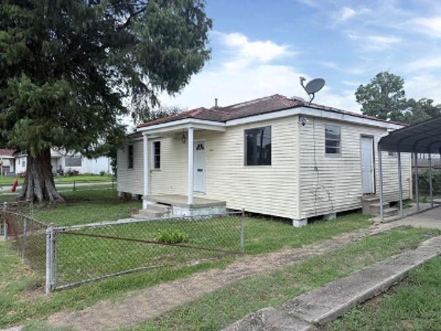 Claire Ave