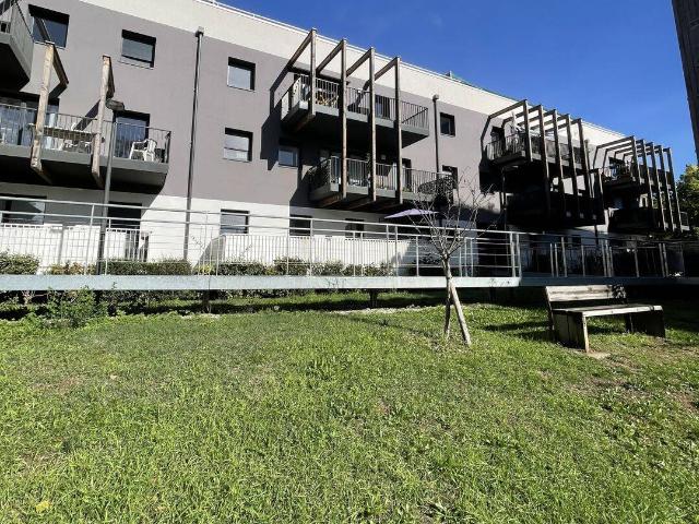 CLAIX T5 105.91 M² DERNIER ETAGE