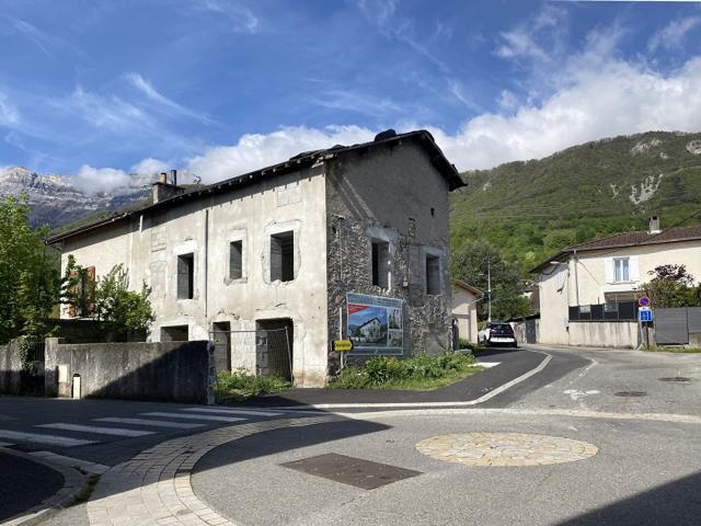 Claix cxentre village Maison de village avec petit terrain 87m² Claix