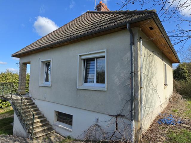 Clamecy Pavillon indépendant sur 1 438 m2 terrain arboré e