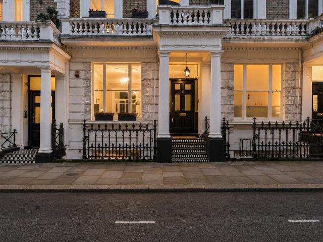 Clanricarde Gardens, London W2, 2 bed flat to rent, £12,000 pcm | PrimeLocation