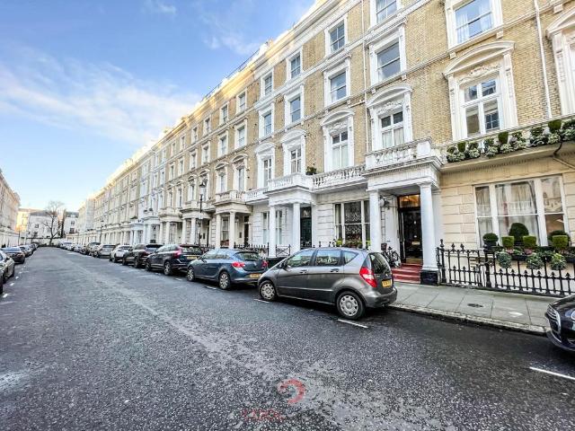 Clanricarde Gardens, London W2 Studio to rent £1,599 pcm £369 pw