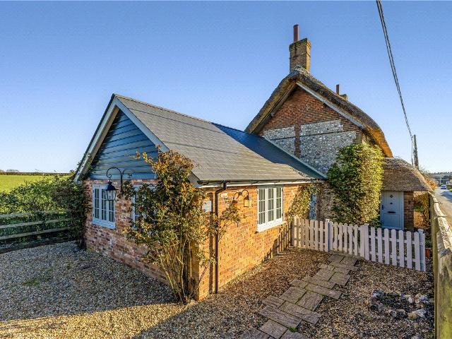 Clanville, Andover, Hampshire SP11, 4 bed detached house to rent, £3,000 pcm | PrimeLocation