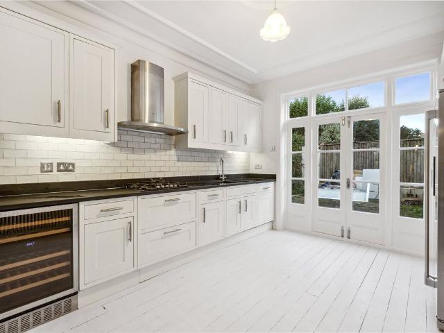 Clapham Common West Side, London SW4, 4 bed terraced house to rent, £5,500 pcm | PrimeLocation