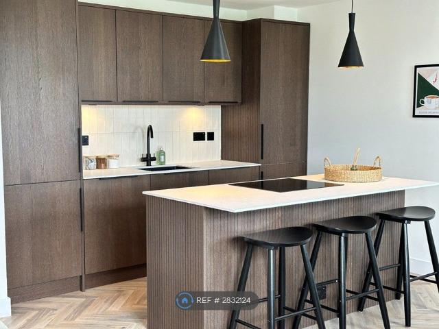 Clapham Park Road, London SW4, 1 bed flat to rent, £2,890 pcm | PrimeLocation